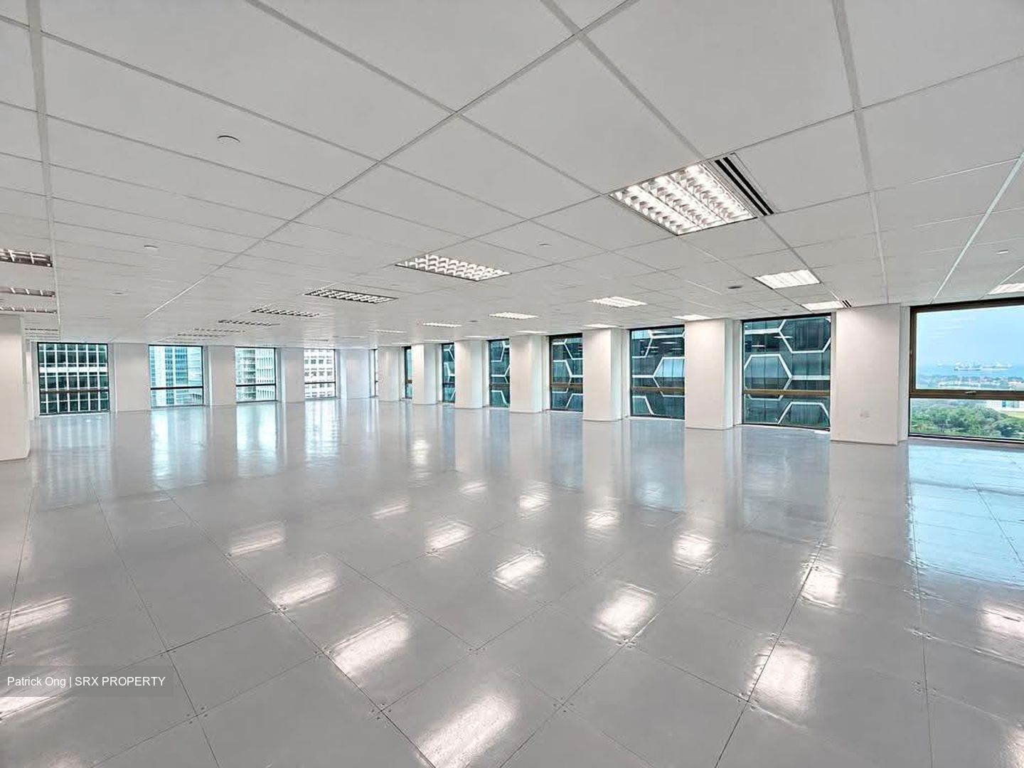 Oue Downtown (D1), Office #633275561